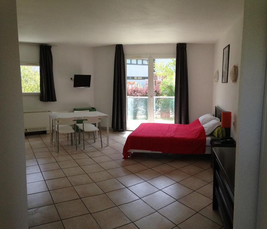 Appart'Hotel Residella Aubagne 제므노 객실 사진