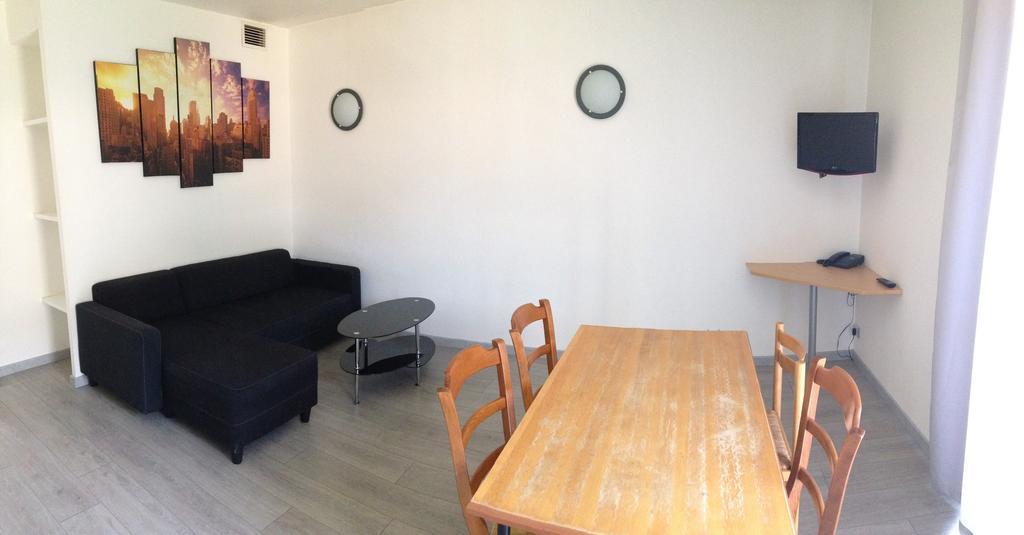Appart'Hotel Residella Aubagne 제므노 객실 사진