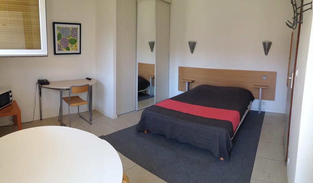 Appart'Hotel Residella Aubagne 제므노 객실 사진